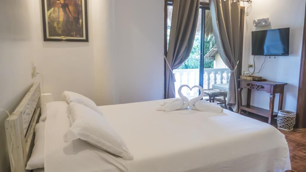 Lanterna Hotel Boracay Balabag  Ngoại thất bức ảnh