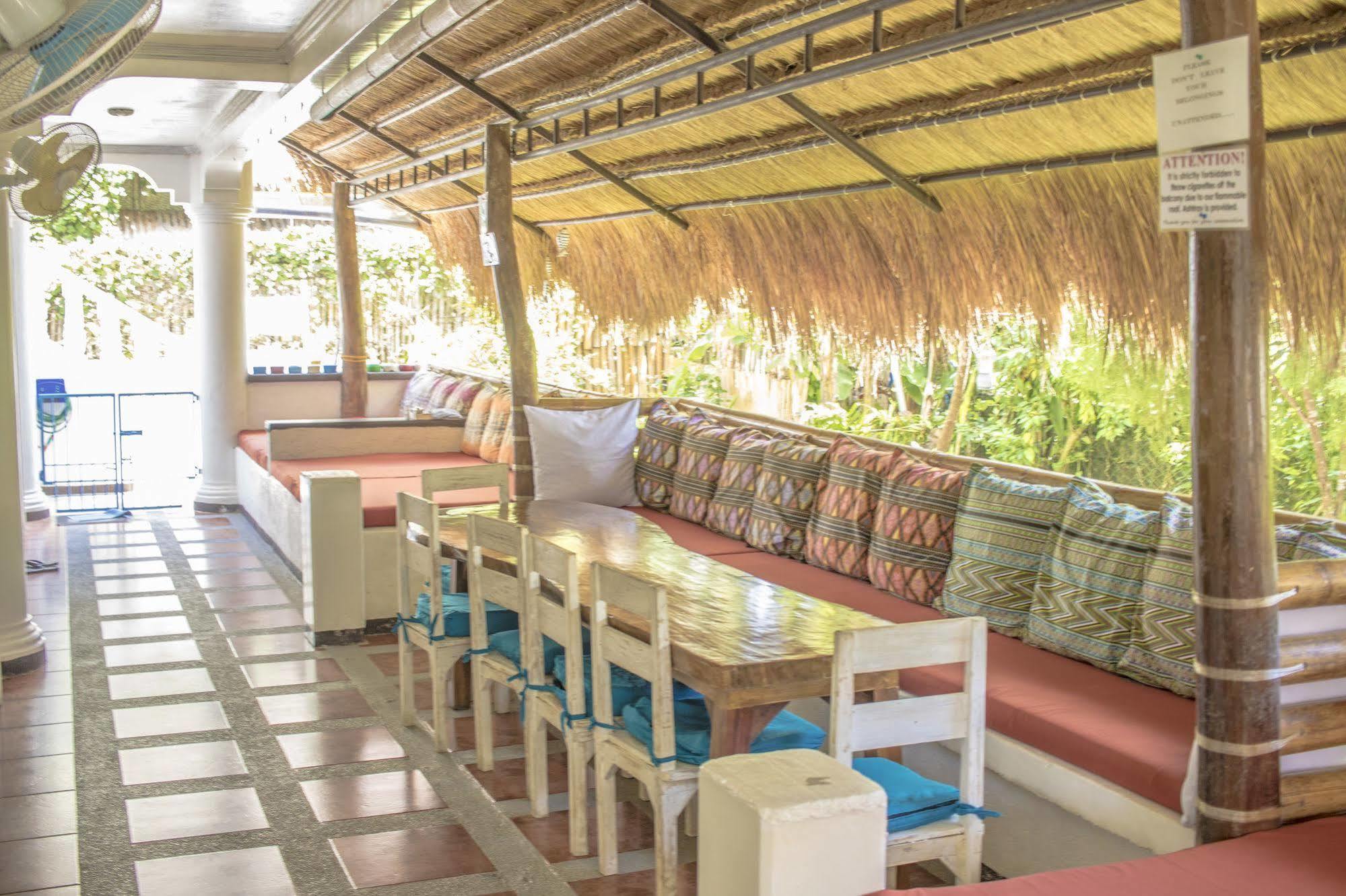 Lanterna Hotel Boracay Balabag  Ngoại thất bức ảnh